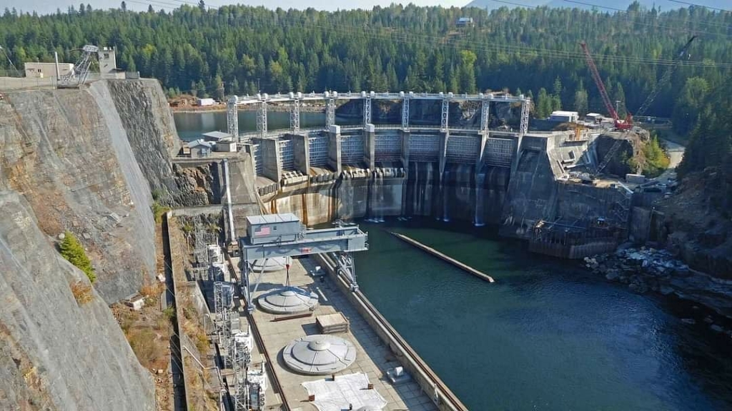 The Cabinet Gorge Hydroelectric Dam